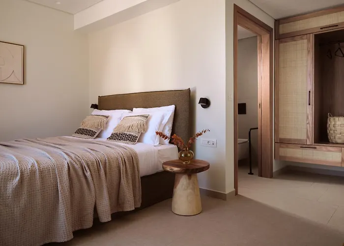 Dila Grand Villa, A 5acres Secluded Sanctuary With Pool, By Thinkvilla فيلة تسيليفي