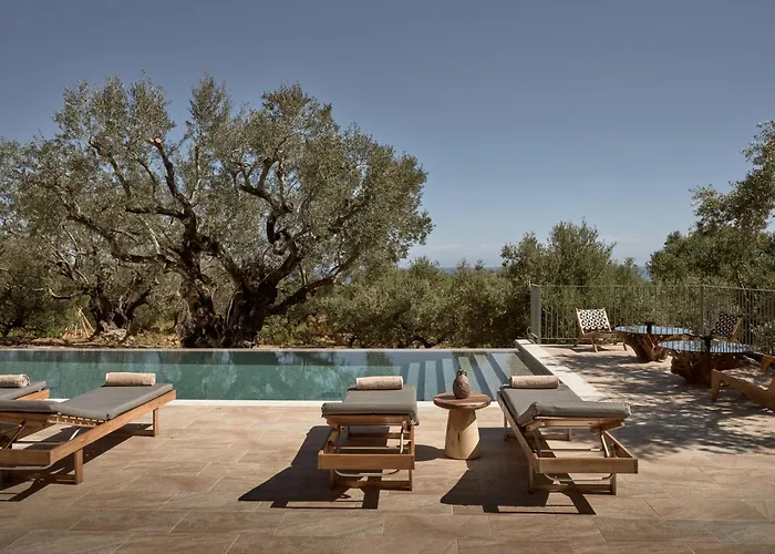 Dila Grand Villa, A 5acres Secluded Sanctuary With Pool, By Thinkvilla تسيليفي